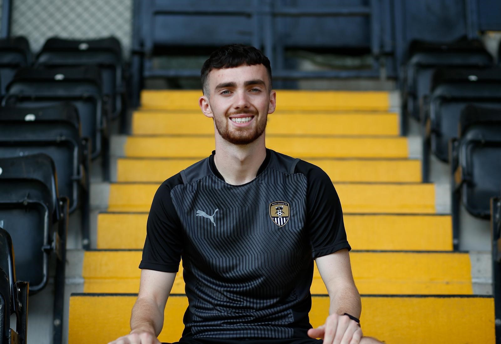 Ed Francis signs for Notts County